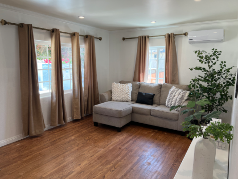 2112 54th St - Photo 3 of 26