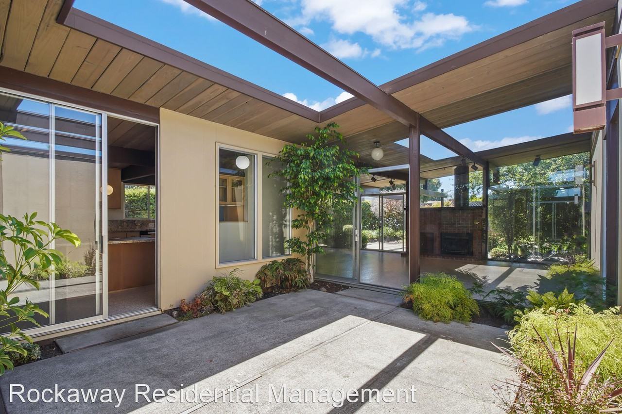 962 Crane Ave - Photo 2 of 27