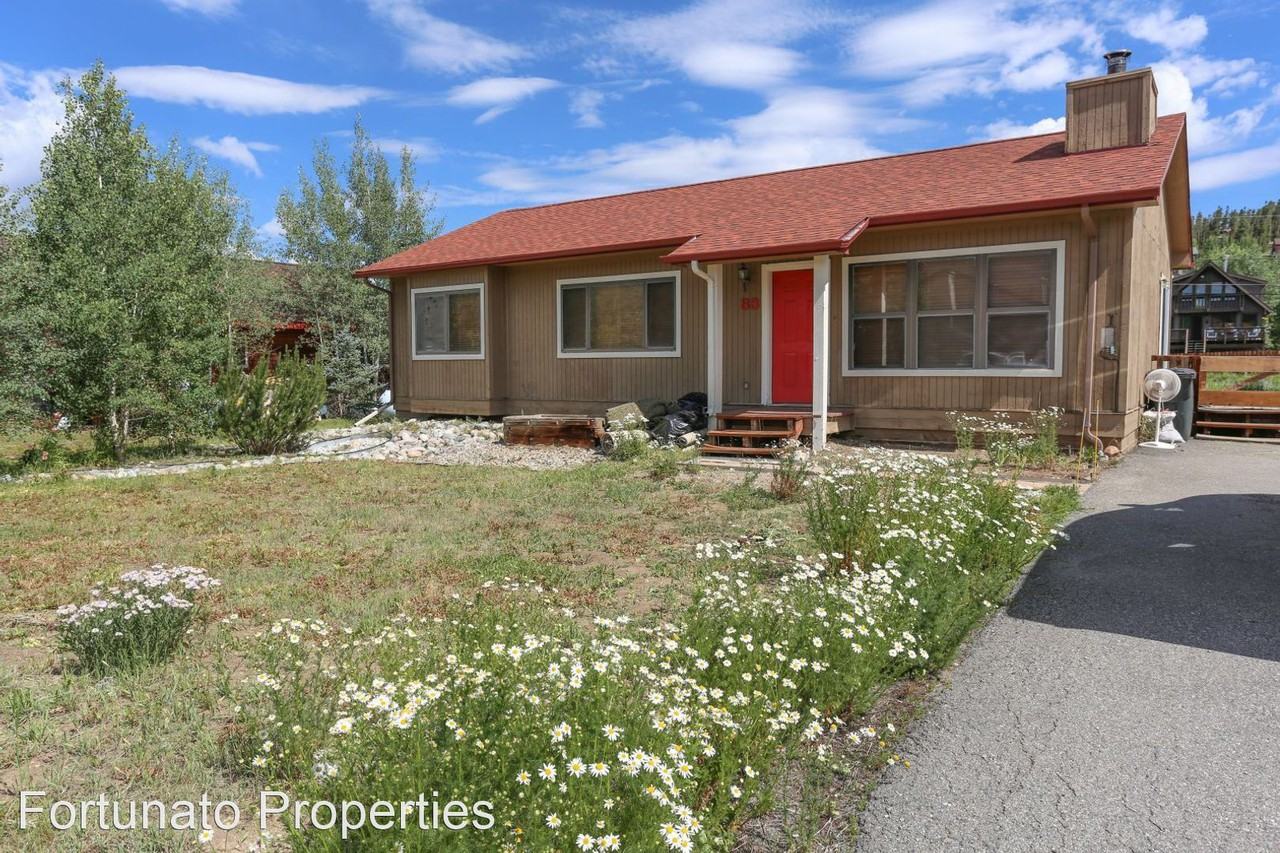 83 Meadow Dr - Photo 2 of 9