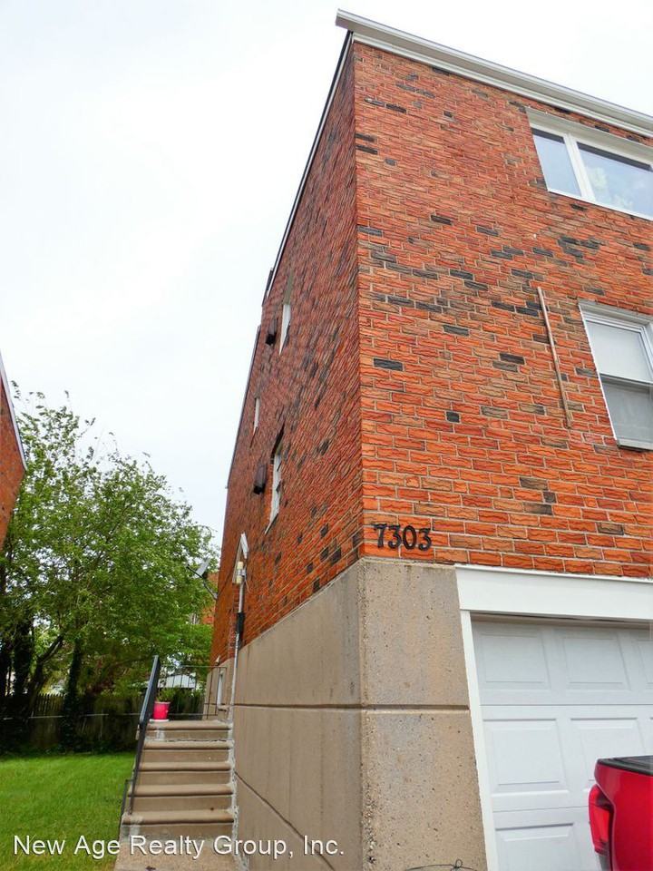 7303 Sanderling Pl - Photo 2 of 17