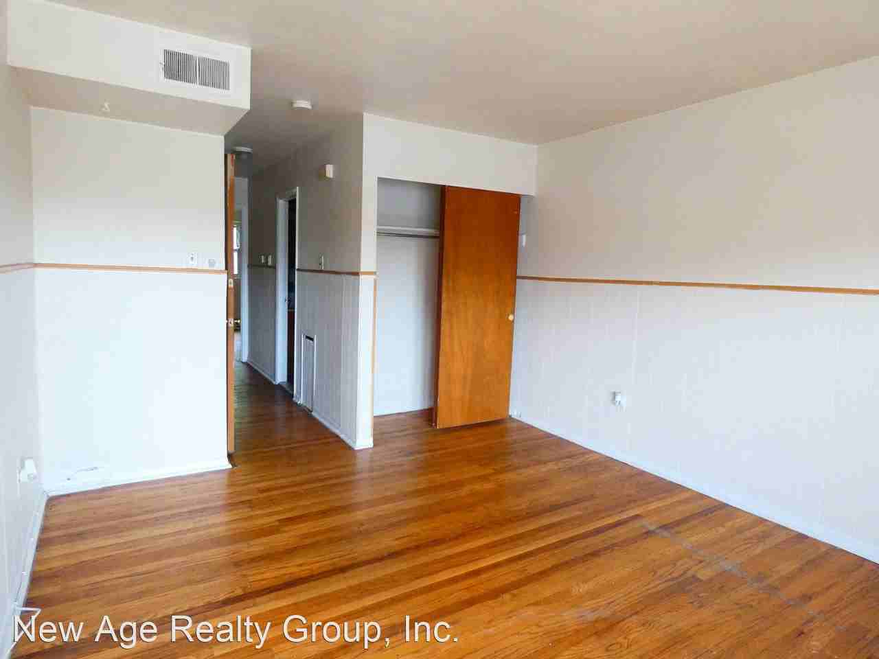 7303 Sanderling Pl - Photo 3 of 17