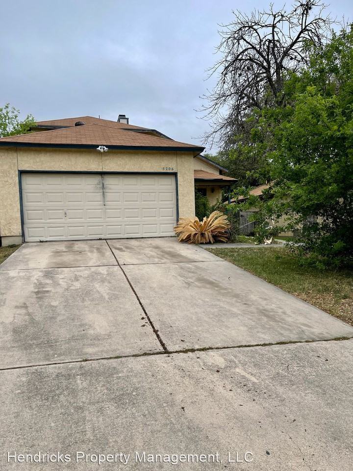 5206 Misty Hl - Photo 2 of 14