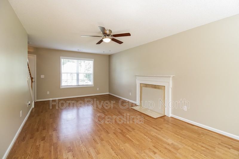 1240 Somerset Crossing Ln - Photo 2 of 17