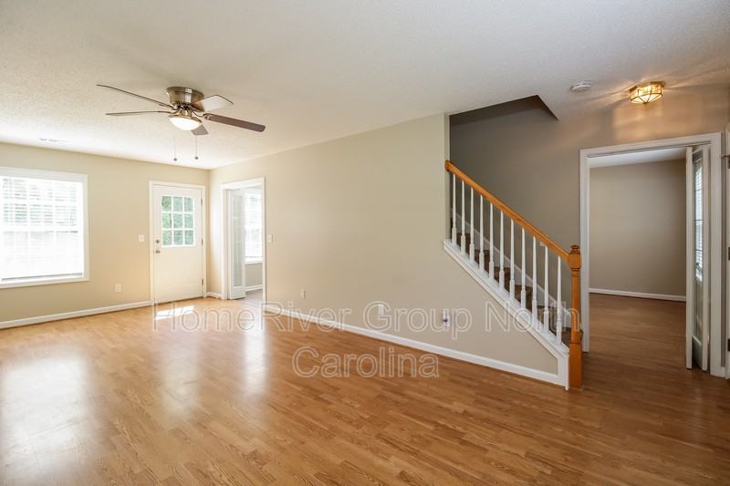 1240 Somerset Crossing Ln - Photo 3 of 17