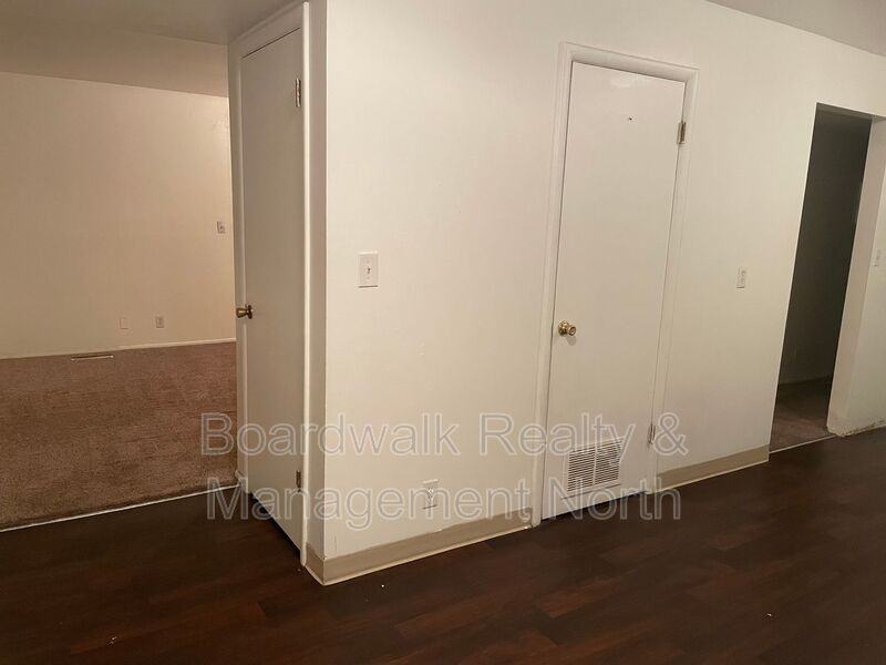 5776 Sw #A - Photo 3 of 10