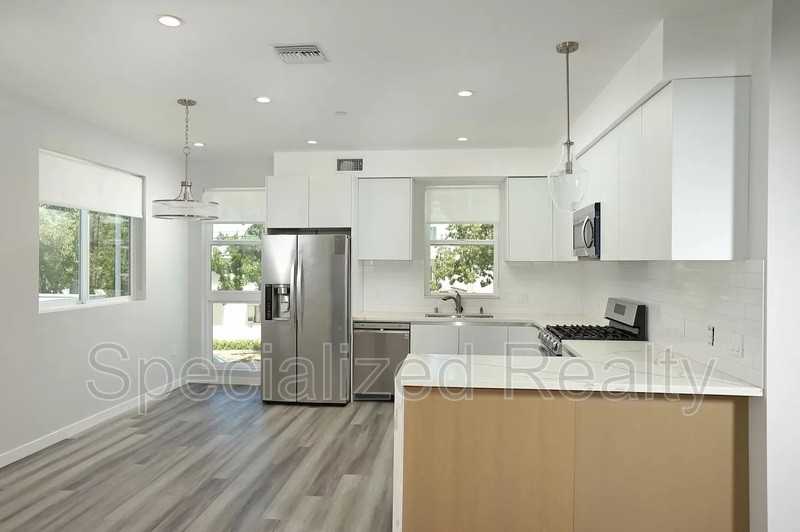 1406 Eagle Vista Dr #1406 - Photo 5 of 20