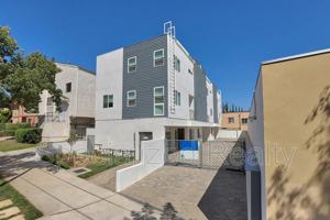 featured image of 1406 Eagle Vista Dr #1406