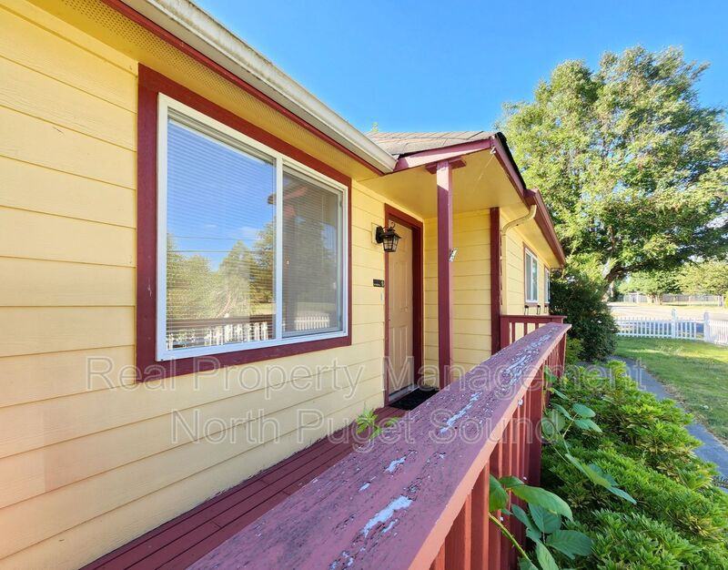 10914 Willow Rd #A - Photo 3 of 25
