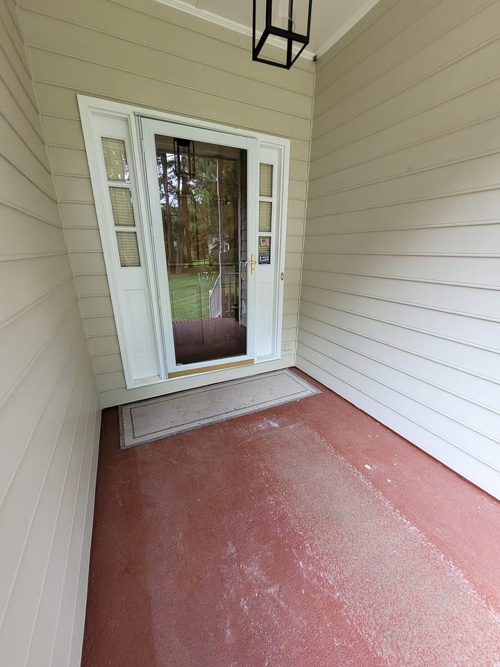 137 Skylark Way - Photo 3 of 44