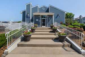 featured image of 9 Candlelight Dr