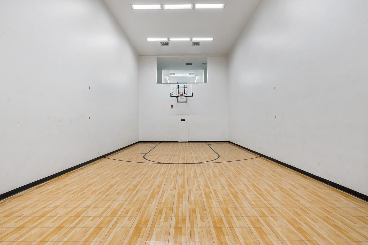 Candles - Photo 3 of 50