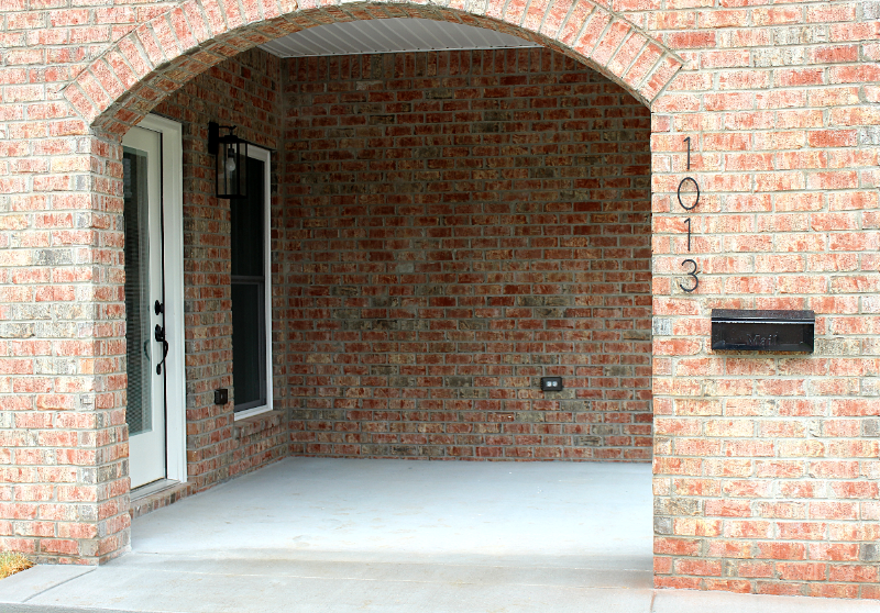 1013 Dodson St - Photo 2 of 10