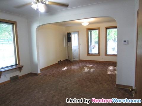 628 N Capitol Blvd - Photo 2 of 14