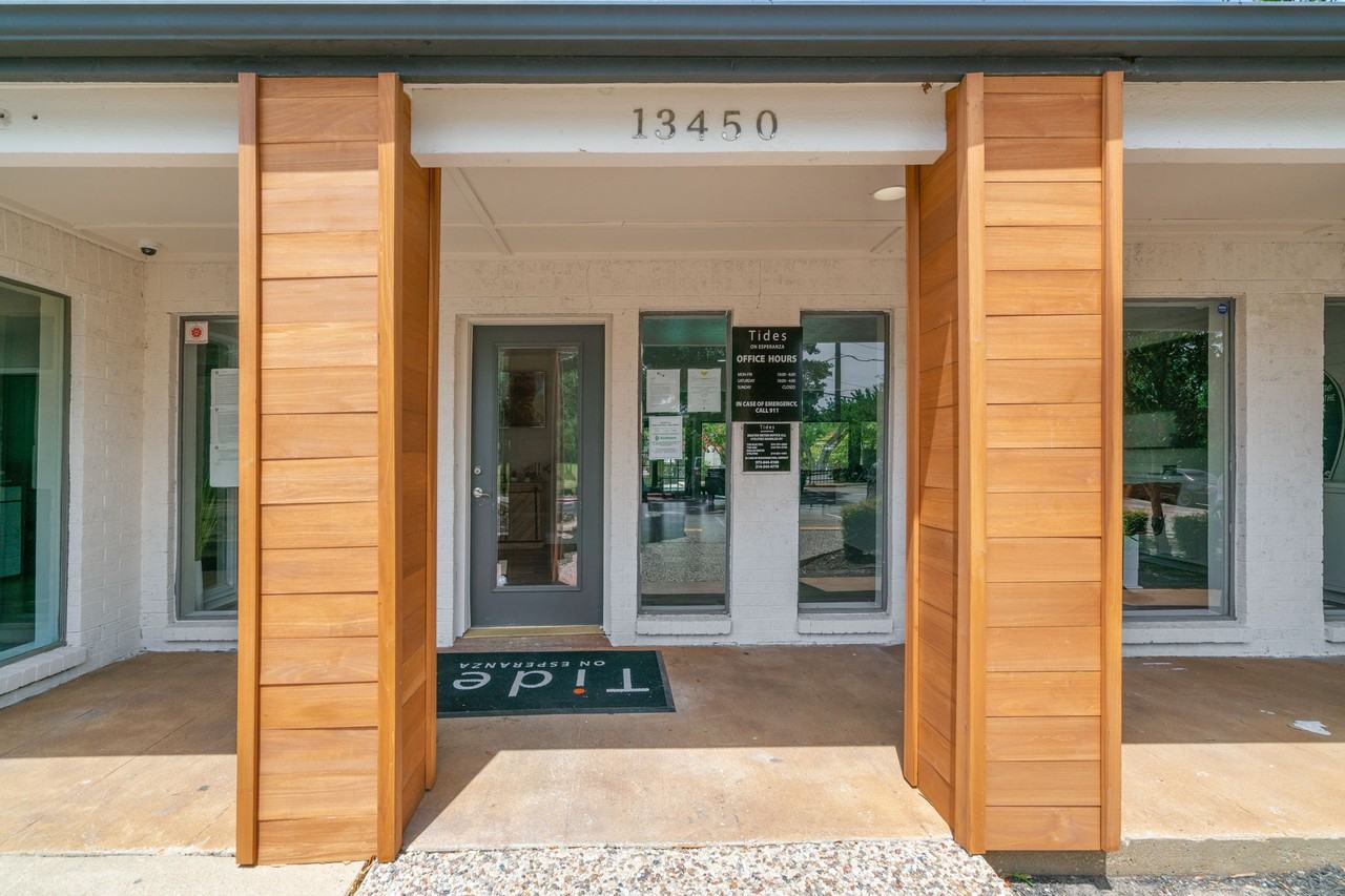 Tides on Esperanza - Photo 3 of 19