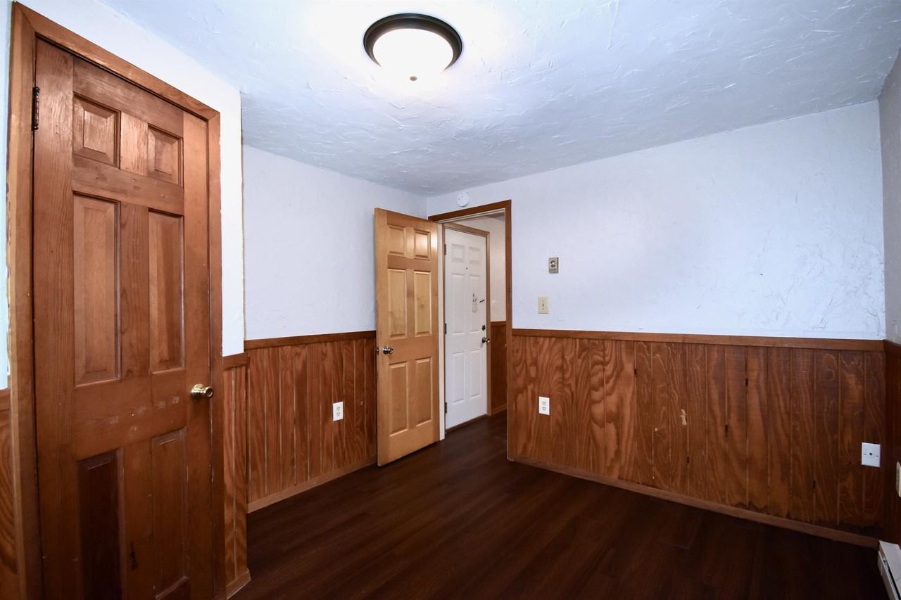 63 6th Ave N #4 - Photo 4 of 7