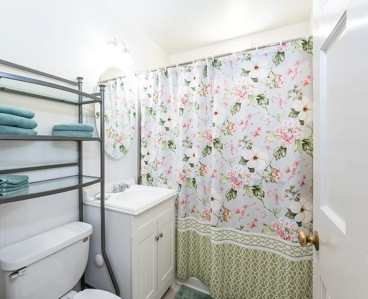 103 Gilman Street - Photo 4 of 9