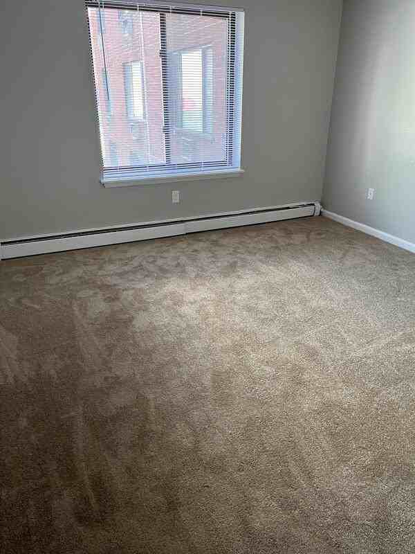 16 Niles St - Photo 2 of 5