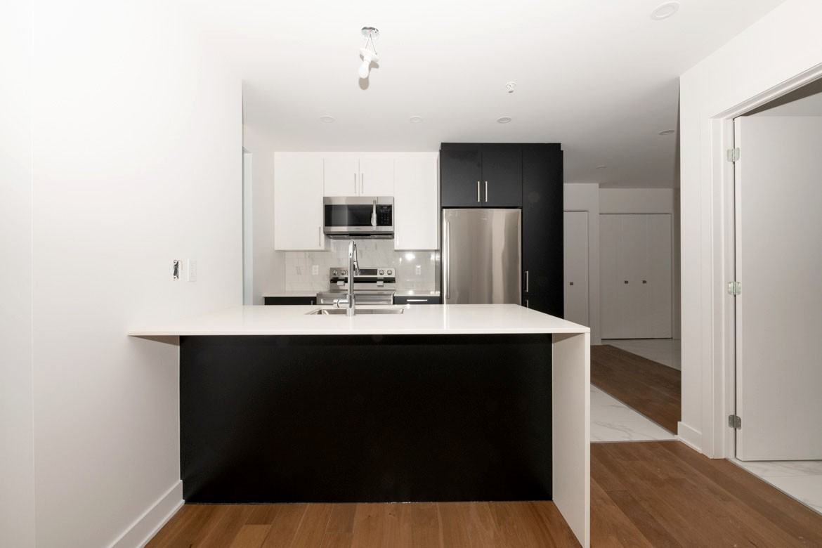 300 Avenue George-V #304 - Photo 3 of 10