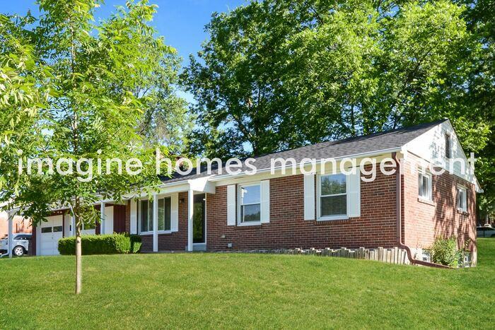 10801 Clearwater Dr - Photo 3 of 17