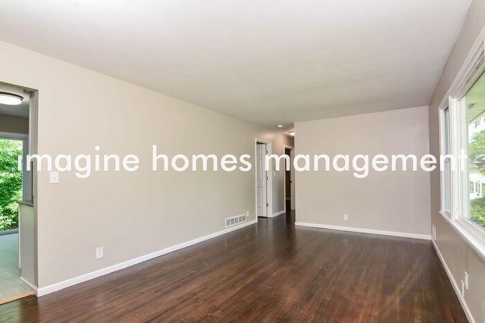 2078 Copper Ln - Photo 3 of 17