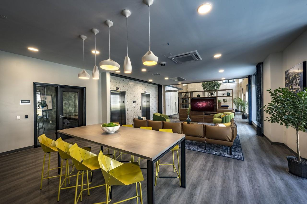 201 Canal - Photo 5 of 39