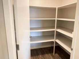 509 Valley Ave Ne - Photo 1 of 1