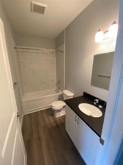 501 - 19  Frontenac Street - Photo 3 of 8