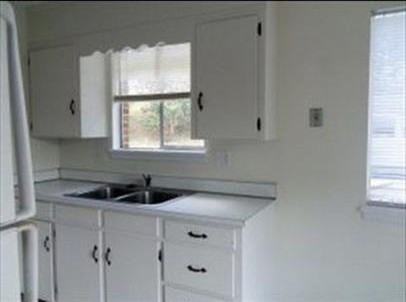 1194 Mountain Avenue - Photo 3 of 8