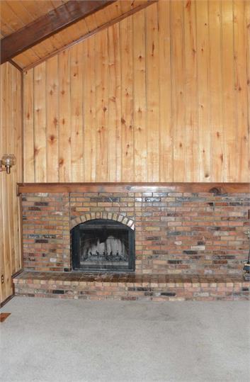 648 N 1050 W - Photo 2 of 28