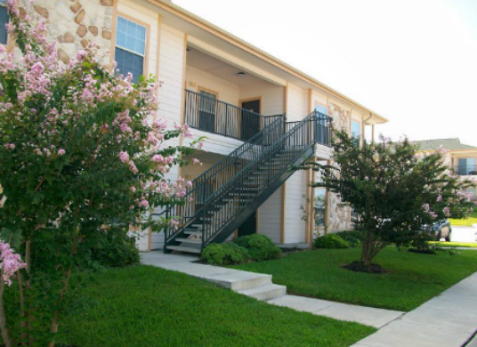 19799 Texas 105 17r - Photo 2 of 12