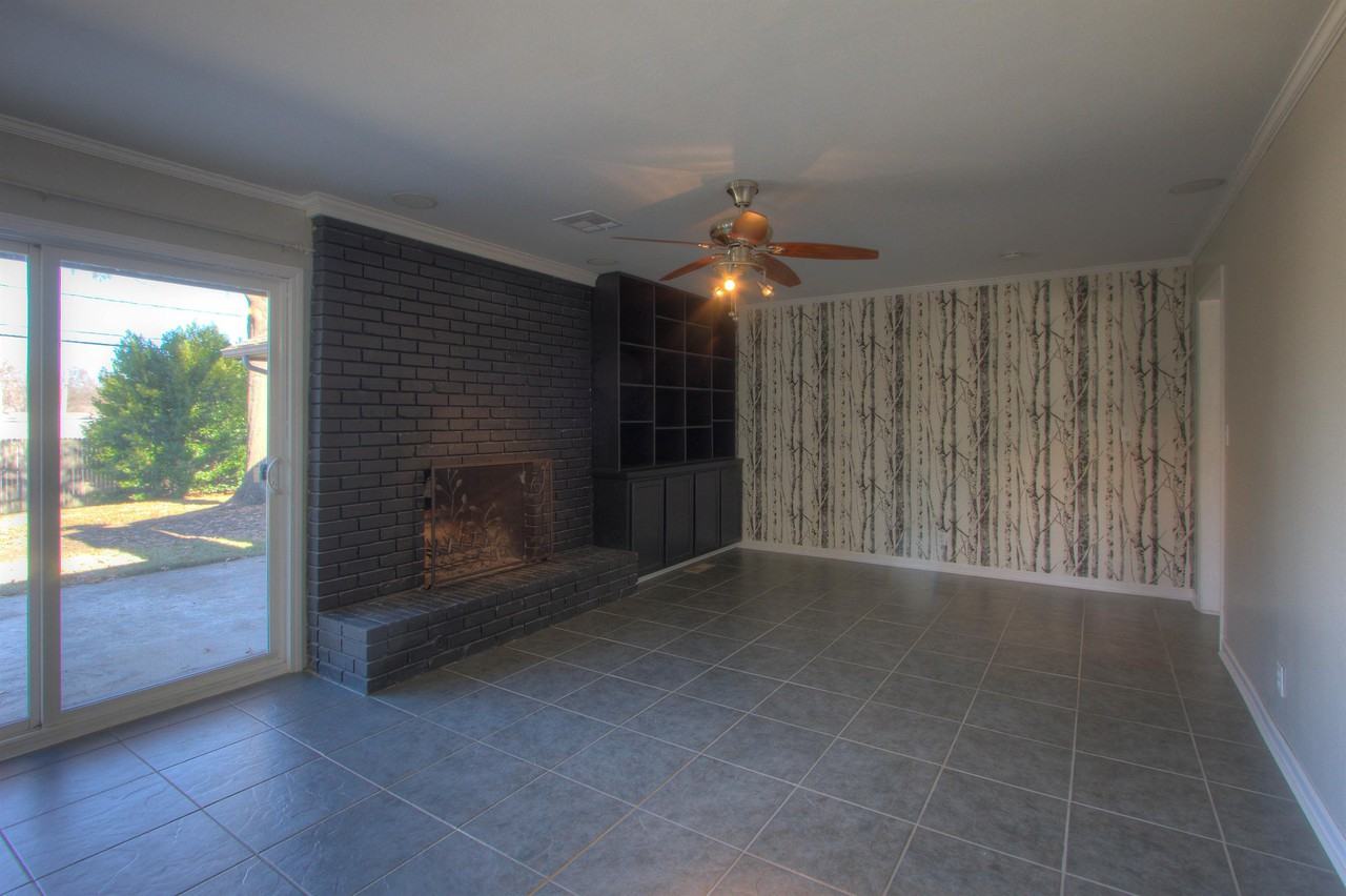 6635 E 54th St #1 - Photo 4 of 27