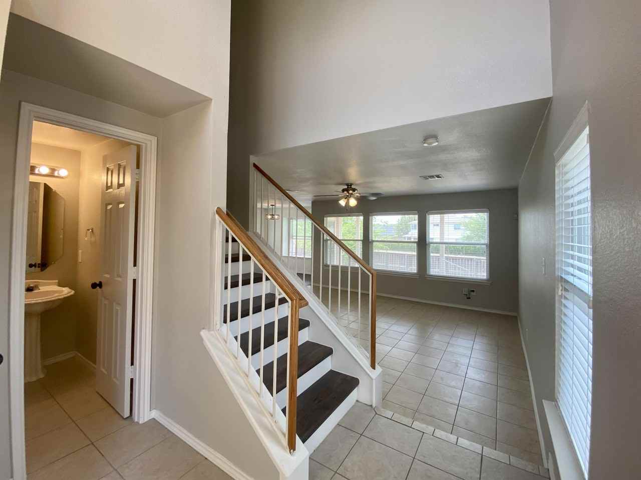 1428 Fort Lloyd Pl #1 - Photo 3 of 28