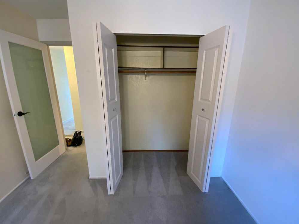 1986 Glenidle Rd - Photo 3 of 13