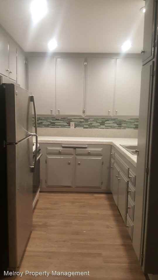 4670 34th St - Photo 2 of 7