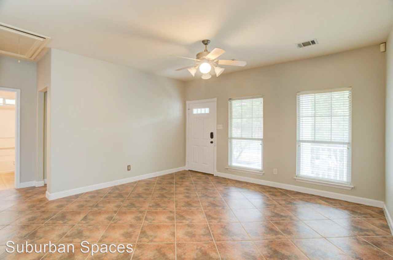 619 Claude W Black - Photo 3 of 14