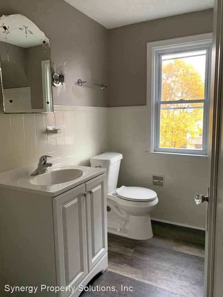 Park Ave West 552 -554 Richland - Photo 2 of 19