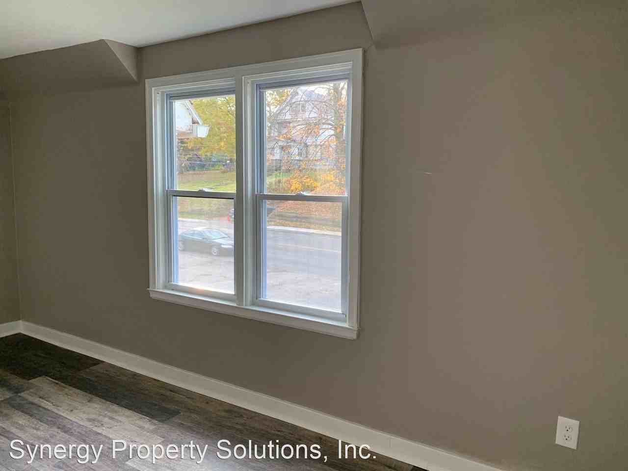 Park Ave West 552 -554 Richland - Photo 3 of 19