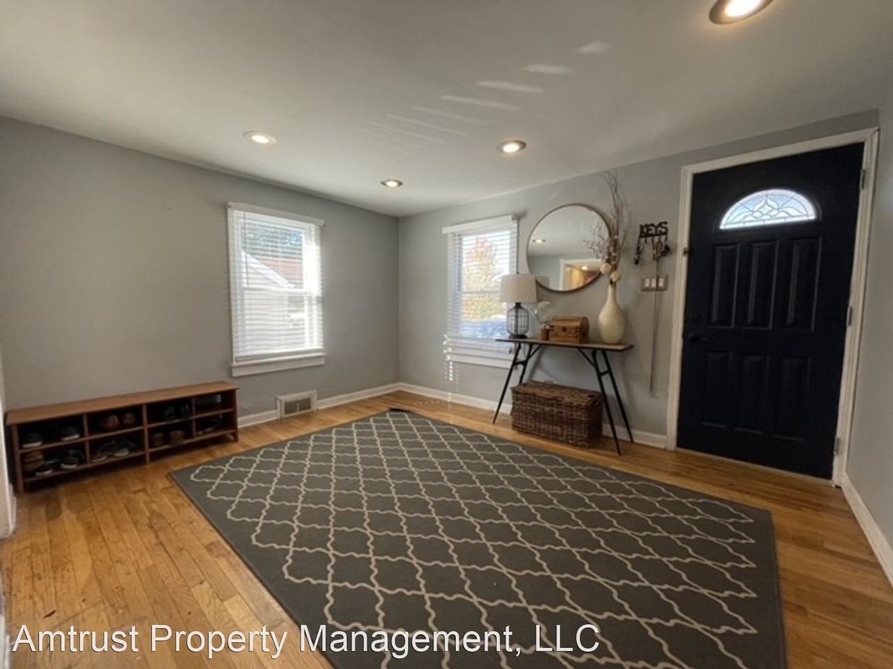 312 Johnson St - Photo 2 of 12