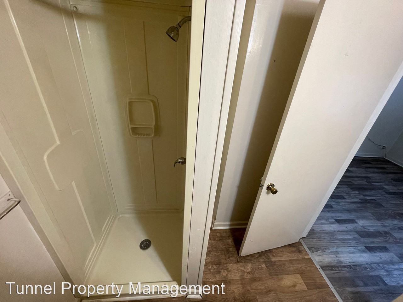 413 N Moore Rd - Photo 3 of 6