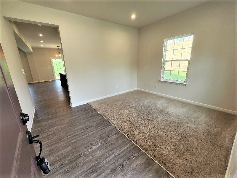 816 Twin Falls Dr - Photo 3 of 28