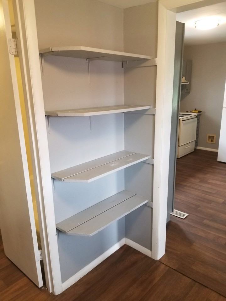 230 W Jere Whitson Rd - Photo 3 of 3