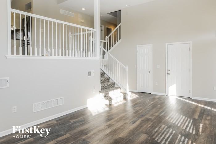 800 Hilltop Rd - Photo 3 of 15