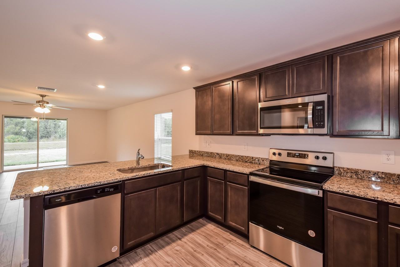 189 Blackstone Dr - Photo 6 of 15