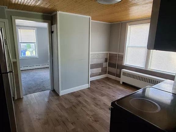 19 Grove St - Photo 3 of 7