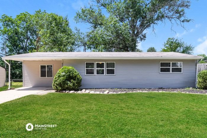 4319 Traverse Ln - Photo 3 of 16