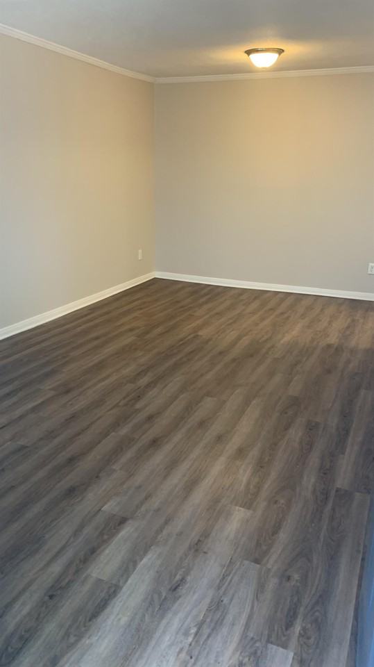 2825 Bellefontaine 142A #142AASH - Photo 6 of 24