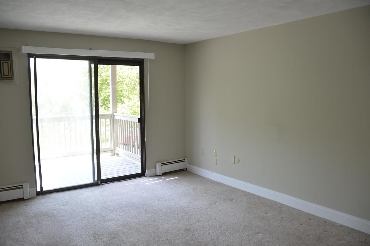 33 Andrew St #1 - Photo 7 of 17