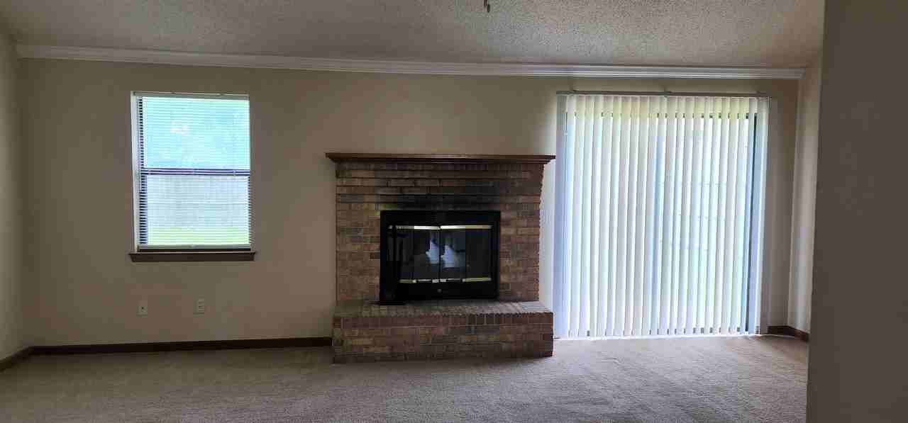 606 Krystal Ln #1 - Photo 3 of 4