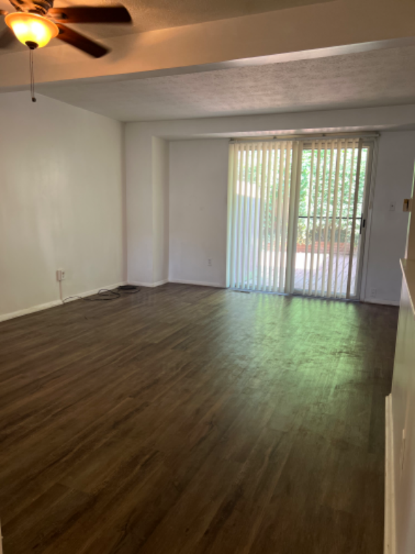 214 Shady Ridge Dr - Photo 3 of 10