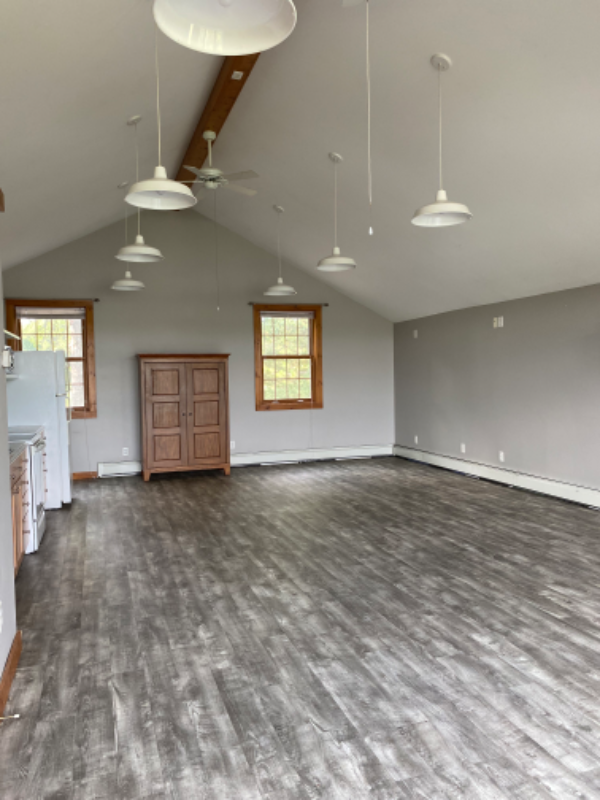 8615 10th St Ne - Photo 2 of 10